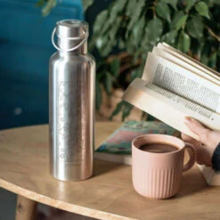 Gourde En Inox Isotherme 750 Ml Groovy Fleurs De Cerisier GASPAJOE 8 Gourde En Inox Isotherme 750 Ml Groovy Fleurs De Cerisier GASPAJOE -Bébés Produits Magasin GASPAJOEGR12S2