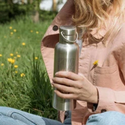 Gourde En Inox Isotherme 750 Ml Groovy Palmier GASPAJOE 9 Gourde En Inox Isotherme 750 Ml Groovy Palmier GASPAJOE -Bébés Produits Magasin GASPAJOEGR9S1