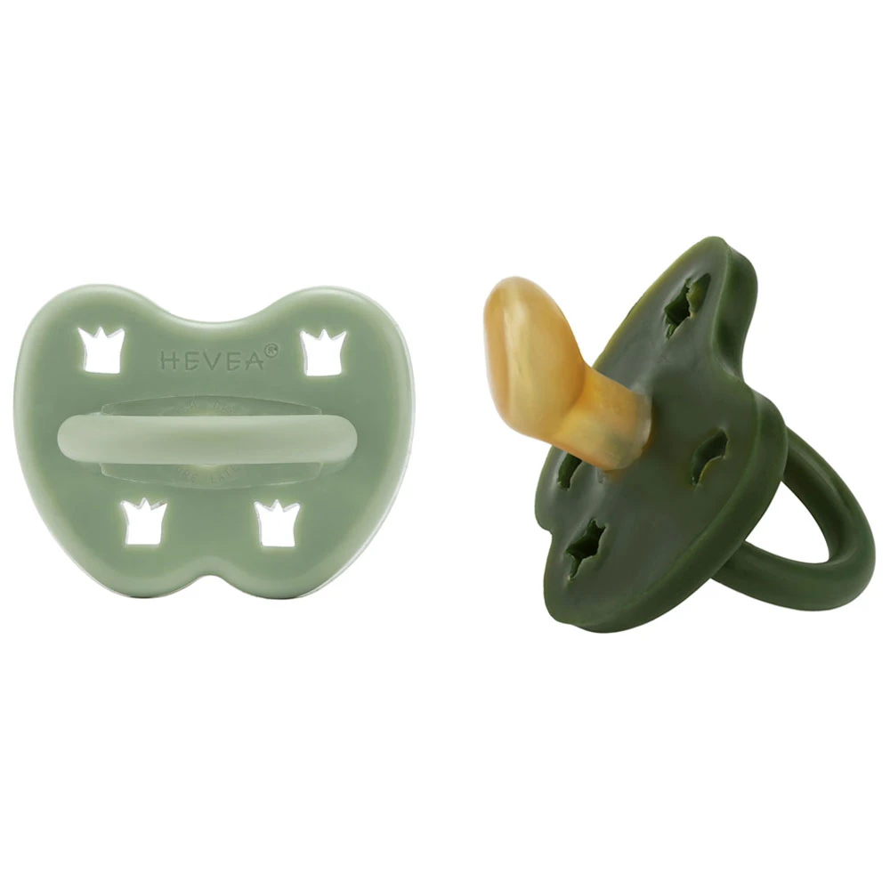 Lot De 2 Tétines Physiologiques Moss Green Et Deep Forest 3-36 Mois HEVEA 3 Lot De 2 Tétines Physiologiques Moss Green Et Deep Forest 3-36 Mois HEVEA