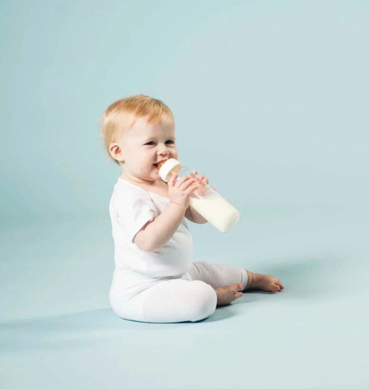 Lot De 2 Biberons En Verre 240ml HEVEA 8 Lot De 2 Biberons En Verre 240ml HEVEA – Image 6