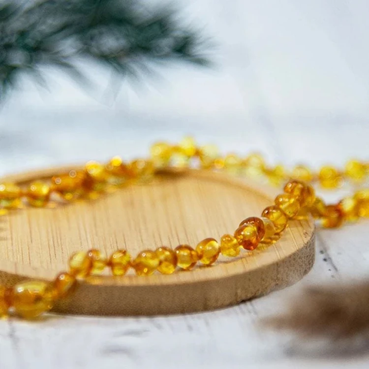 Collier D'Ambre Bébé Honey IRREVERSIBLE BIJOUX 4 Collier D'Ambre Bébé Honey IRREVERSIBLE BIJOUX – Image 2