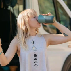 Mug Isotherme En Inox 473 Ml Sea Spray KLEAN KANTEEN 12 Mug Isotherme En Inox 473 Ml Sea Spray KLEAN KANTEEN -Bébés Produits Magasin KLEANKANTEEN 1010208S2 1