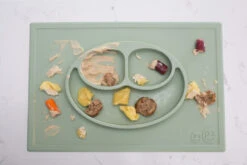 Assiette Antidérapante HAPPY Mat VERT AMANDE EZPZ -Bébés Produits Magasin Kulcolors 235