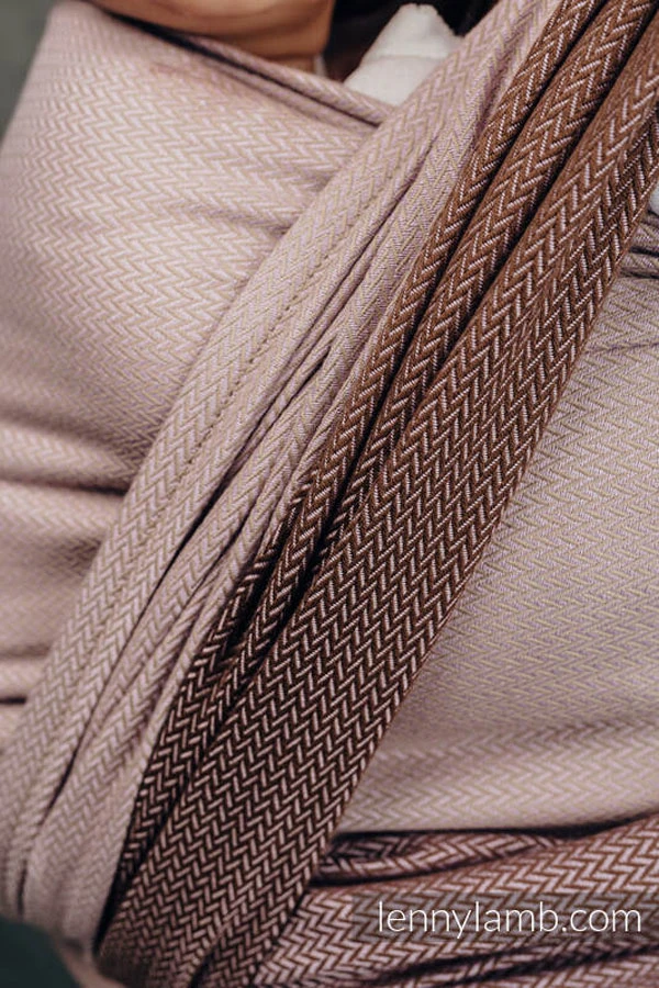 Echarpe De Portage LITTLE HERRINGBONE PINK 4.2m LENNYLAMB 7 Echarpe De Portage LITTLE HERRINGBONE PINK 4.2m LENNYLAMB – Image 5