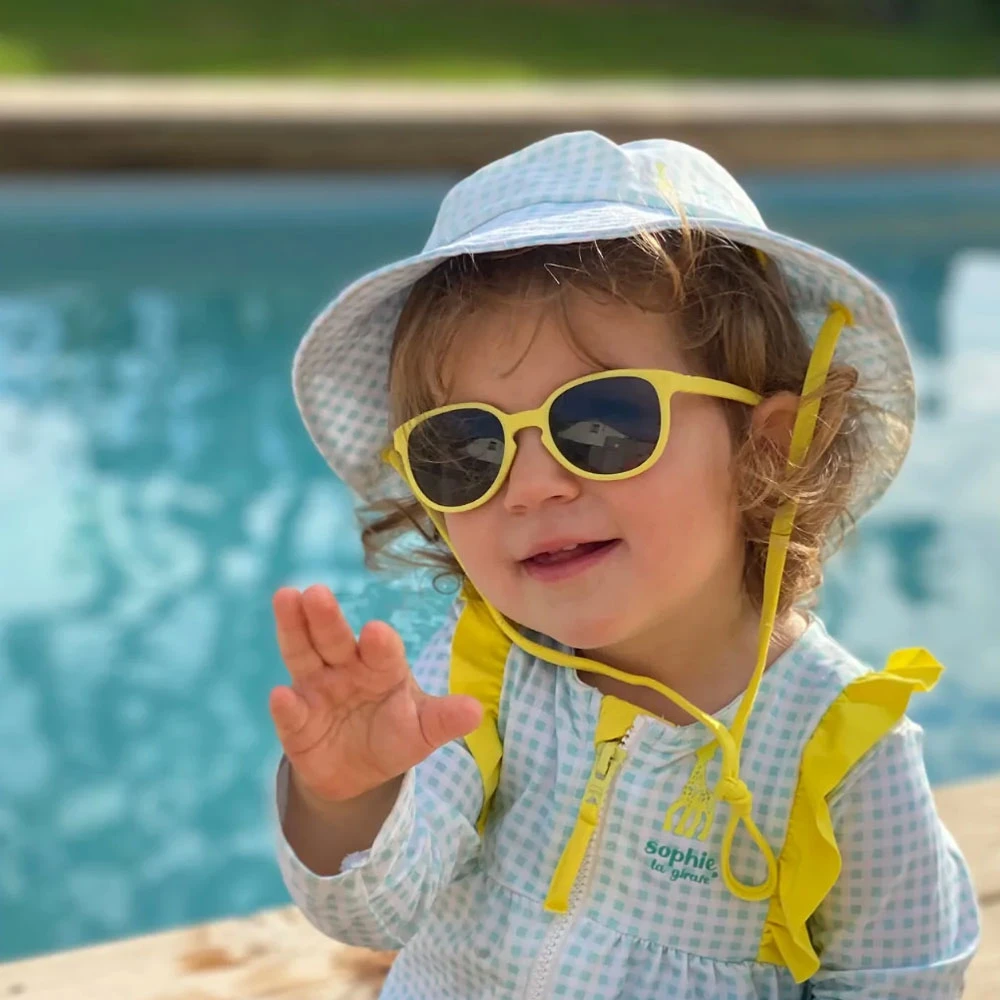 Sophie La Girafe Chapeau Anti UV LES PETITS PROTEGES 4 Sophie La Girafe Chapeau Anti UV LES PETITS PROTEGES – Image 2