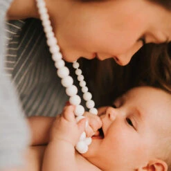 Collier D'allaitement Et De Portage En Silicone Louise - Perles Rondes MINTYWENDY