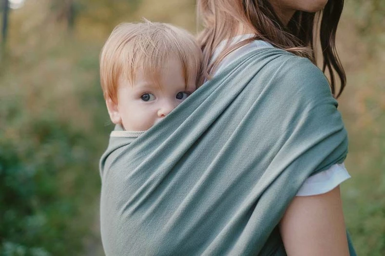 Echarpe De Portage Vert Eucalyptus 4.60 M NEOBULLE 5 Echarpe De Portage Vert Eucalyptus 4.60 M NEOBULLE – Image 3