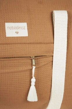 Sac De Maternité Imperméable Opéra - Caramel NOBODINOZ -Bébés Produits Magasin NOBODINOZ8435574923622S4