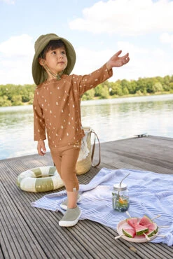 Chapeau Anti UV Protège Nuque Khaki LASSIG -Bébés Produits Magasin SPL F22 1433017580 1431021349 1431028348 L 1