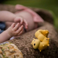 Chenille En Caoutchouc Naturel TIKIRI 8 Chenille En Caoutchouc Naturel TIKIRI -Bébés Produits Magasin TIKIRI 96510S1