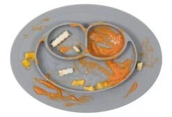 Assiette Antidérapante MINI Mat GRIS EZPZ -Bébés Produits Magasin mini mats on white gray 4Copier