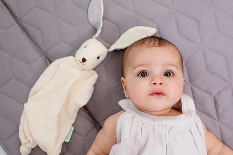 Doudou Tino En Mousseline Cream HOPPA 5 Doudou Tino En Mousseline Cream HOPPA – Image 3