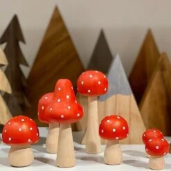 Champignons En Bois Rouge - Set De 7 PAPOOSE TOYS
