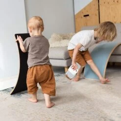 Planche D'équilibre Starter En Bois Et Feutre Gris WOBBEL -Bébés Produits Magasin v1 wobbel gris starter