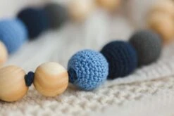 Collier D'allaitement Et De Portage Charcoal Et Navy Genévrier - BN017 KANGAROO CARE 9 Collier D'allaitement Et De Portage Charcoal Et Navy Genévrier - BN017 KANGAROO CARE -Bébés Produits Magasin v3site bn017